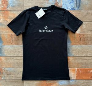 ТЕНИСКА BALENCIAGA