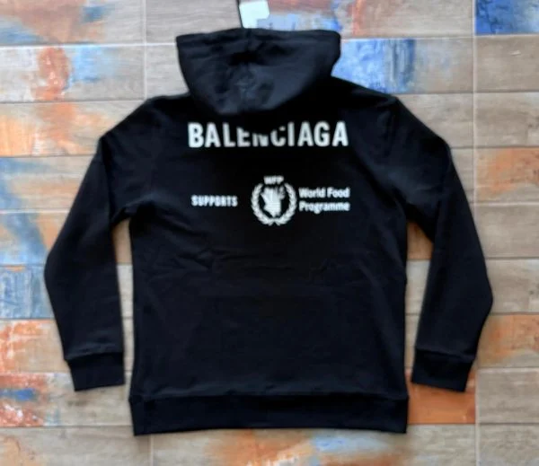 СУИЧЪР BALENCIAGA