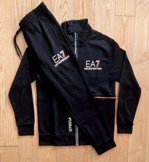 ЕКИП EMPORIO ARMANI