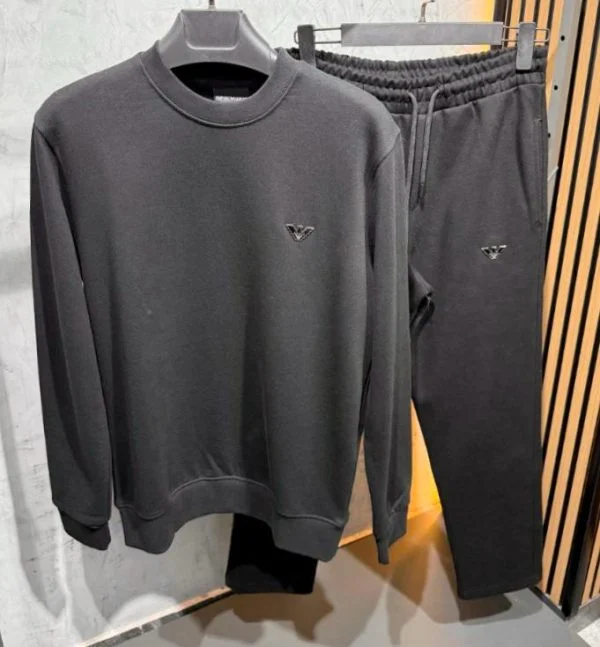 Cпортен екип Emporio Armani EA7