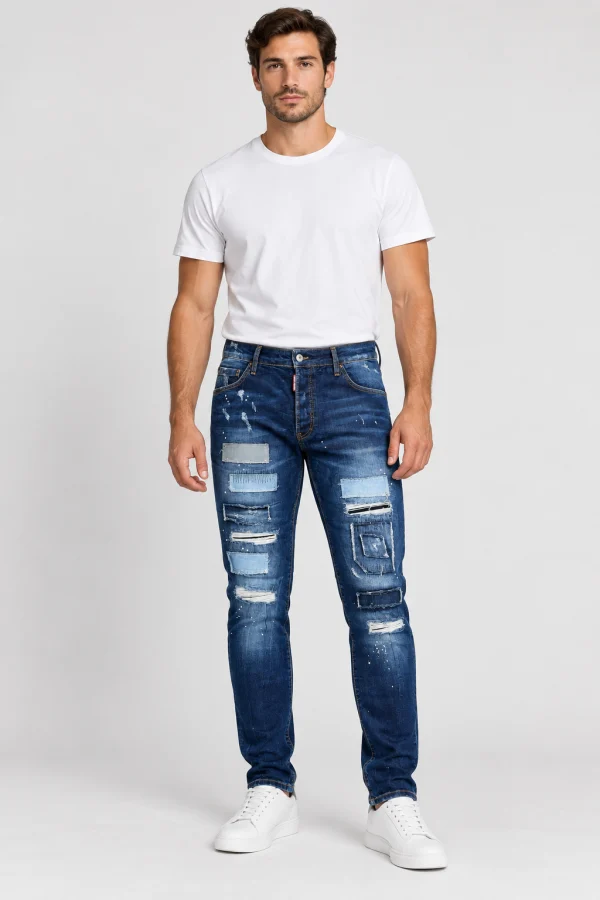 Мъжки дънки DSQUARED2 с декоративни кръпки и пръски върху модел