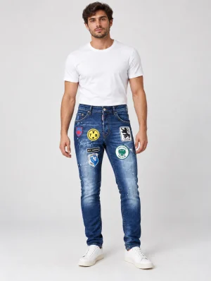 МЪЖКИ ДЪНКИ DSQUARED2 С ЕМБЛЕМИ — върху модел